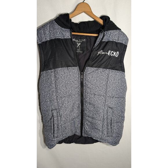 Marc Ecko Cut & Sew Men's Black White Hooded Quilted Vest Sz Small Street Wear - Picture 1 of 7